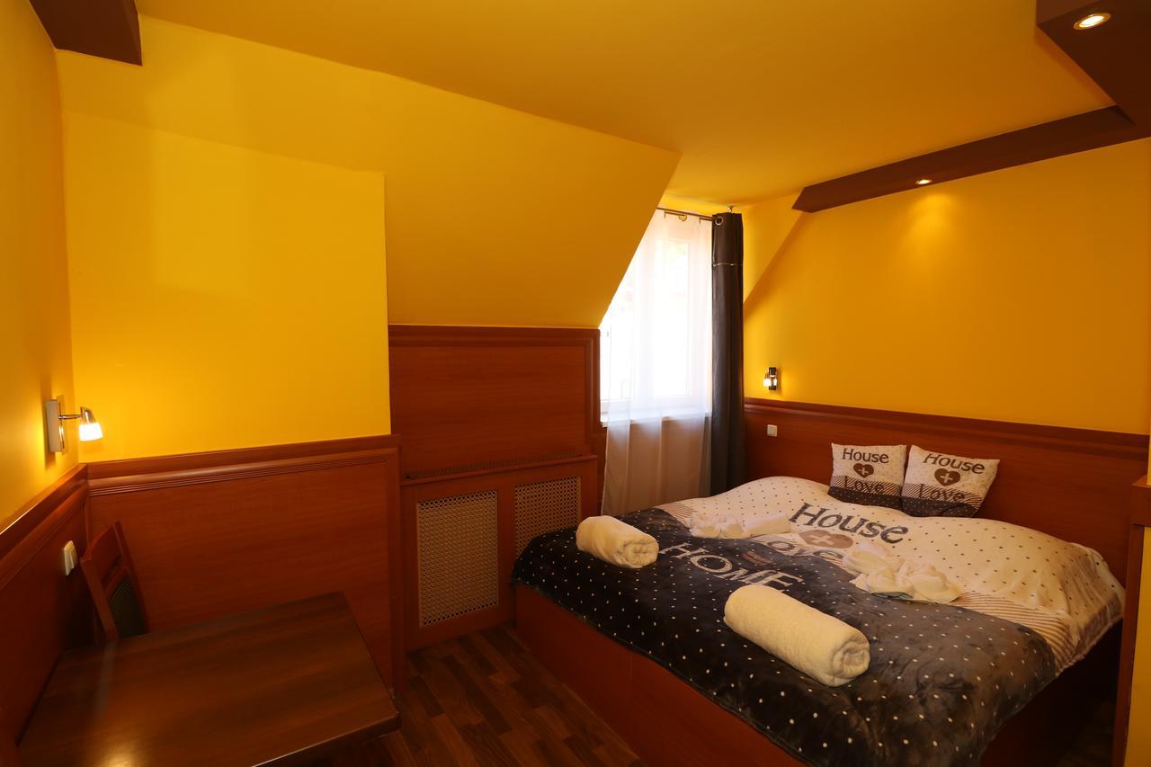 Bed and Breakfast Székelykert Panzió à Miskolc Extérieur photo