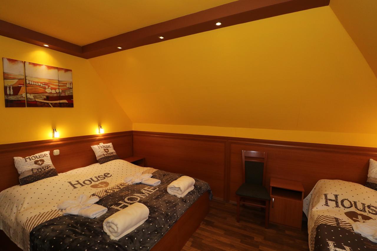 Bed and Breakfast Székelykert Panzió à Miskolc Extérieur photo
