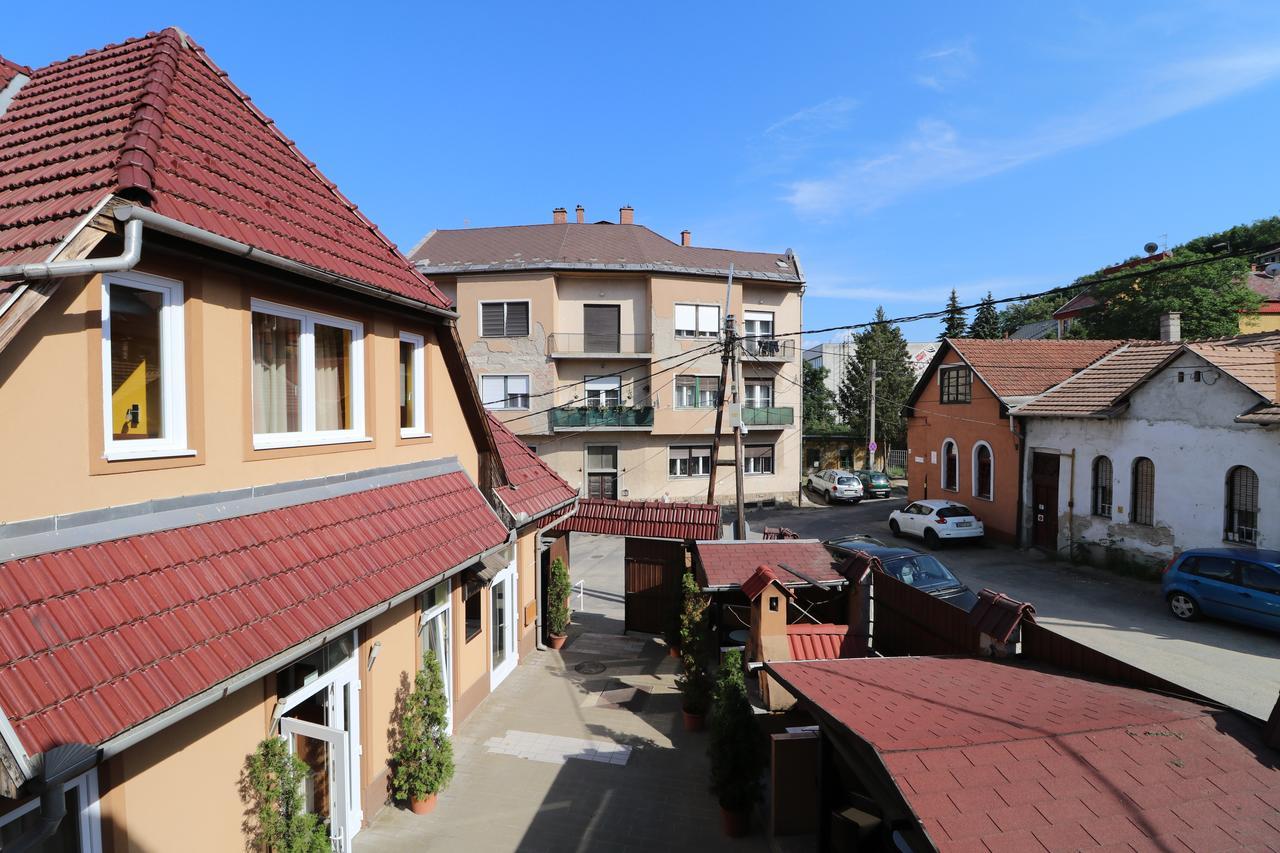 Bed and Breakfast Székelykert Panzió à Miskolc Extérieur photo