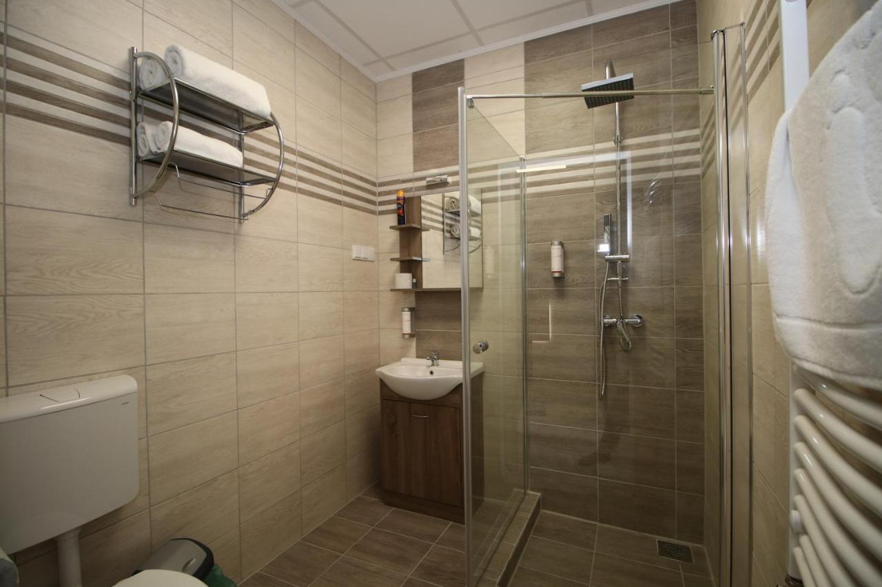 Bed and Breakfast Székelykert Panzió à Miskolc Extérieur photo